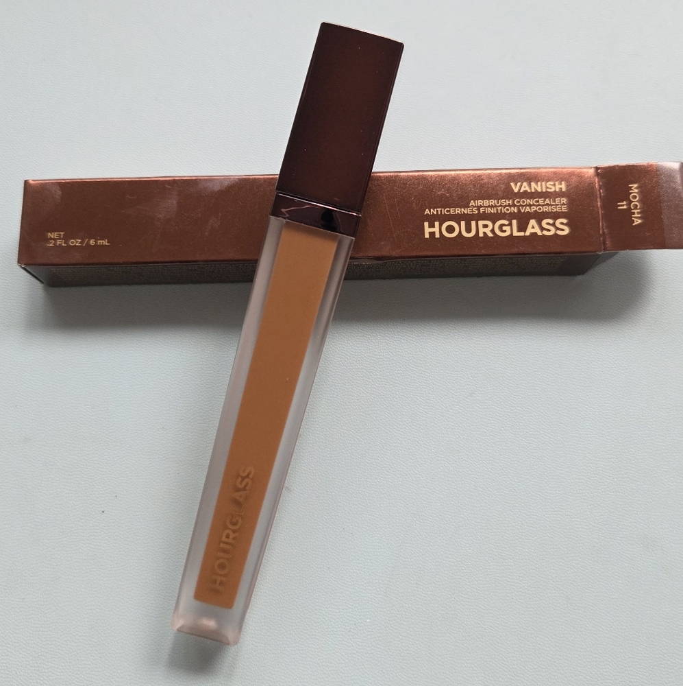 NEW Hourglass Vanish Airbrush Concealer - Mocha